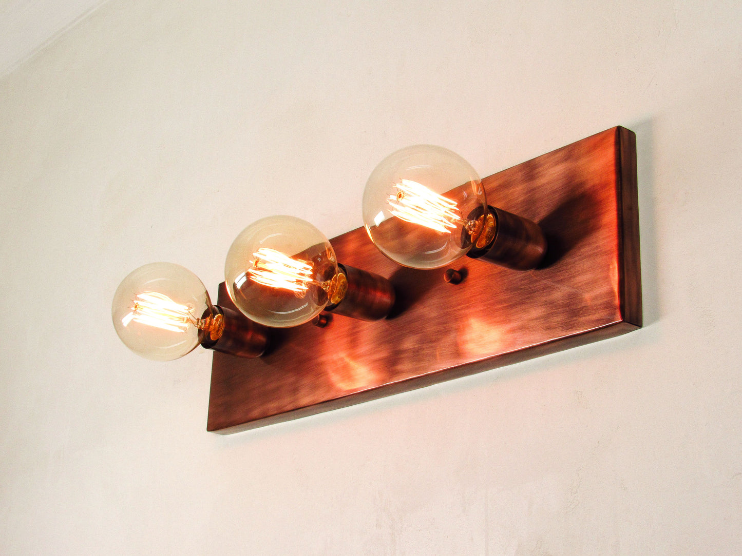 Linear Cluster Ceiling Light – Wide Versatile Flush Mount