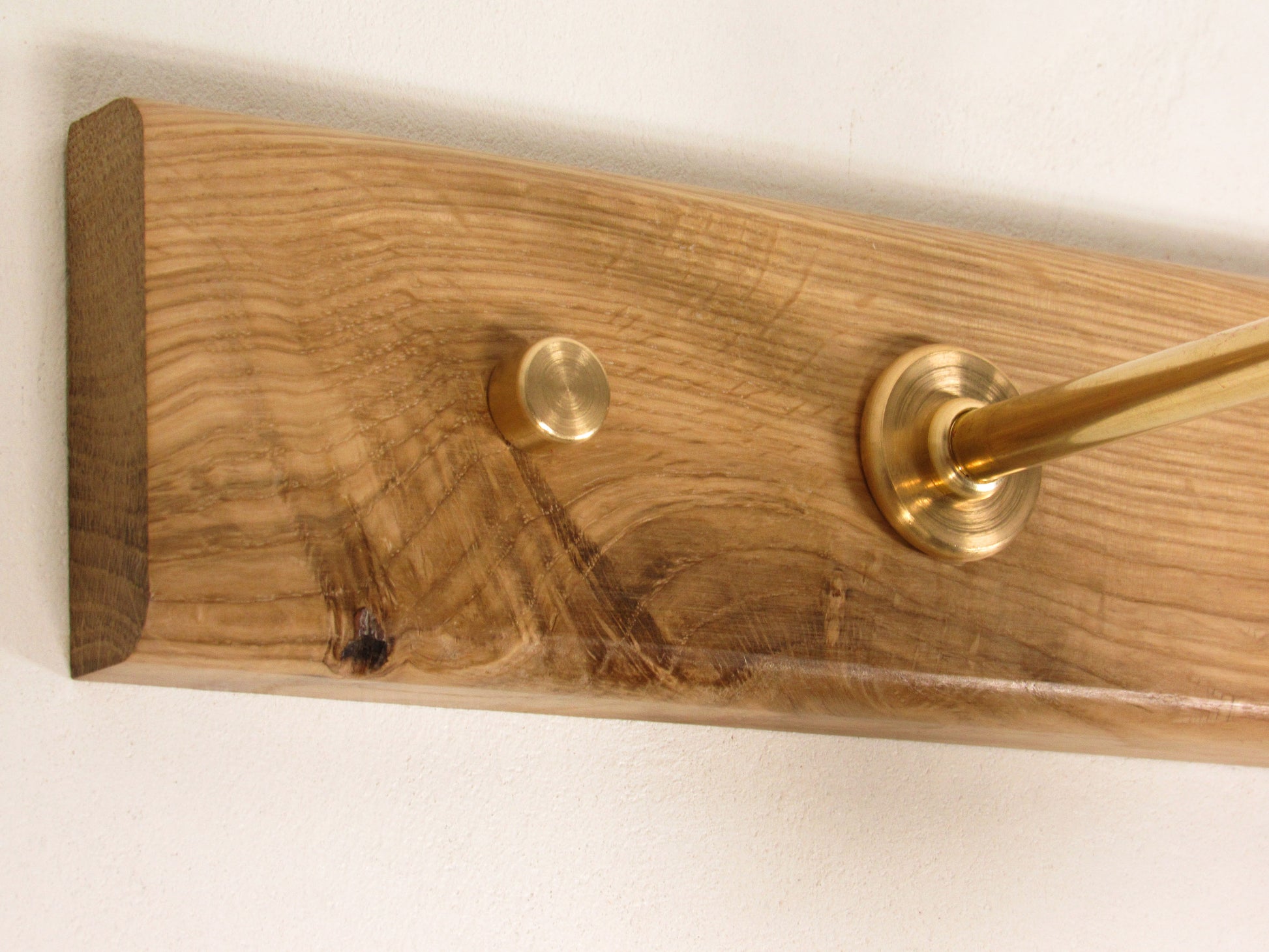 Triple Wood Modern Brass Wall Sconce - WOOD DETAIL