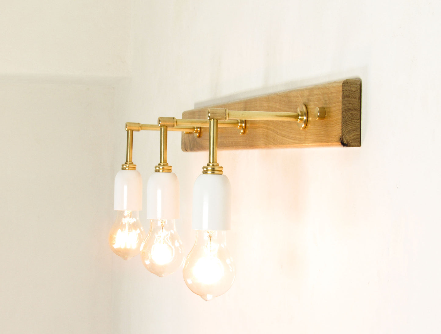 Linear Vanity Wall Sconce – Wood & Brass