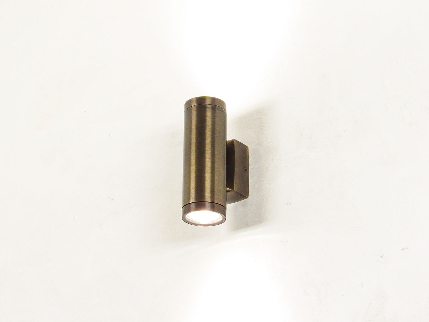Brass Outdoor Wall Sconce – IP65, Up/Down