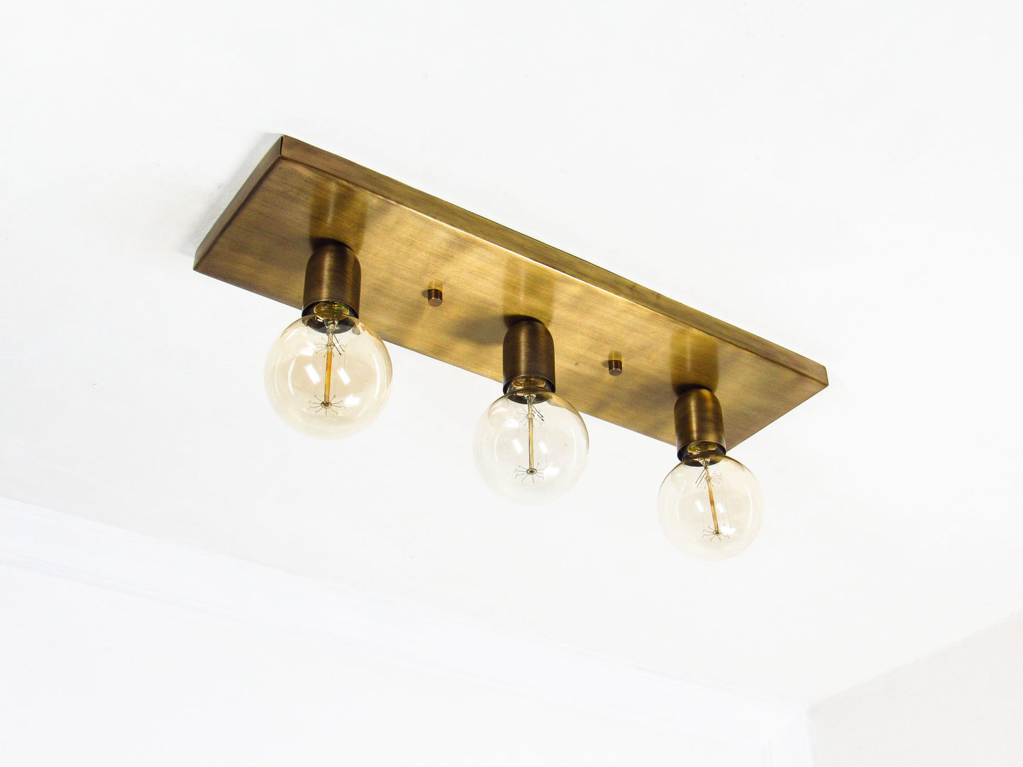 Linear Cluster Ceiling Light – Wide Versatile Flush Mount