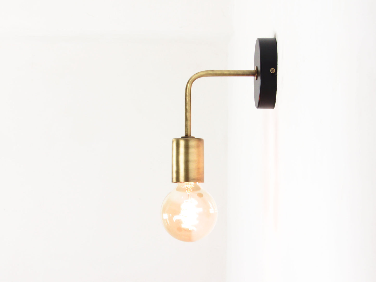 Minimal Bracket Wall Sconce — Golden Simple Light