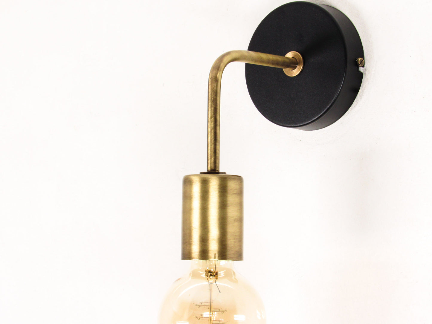 Minimal Bracket Wall Sconce — Golden Simple Light