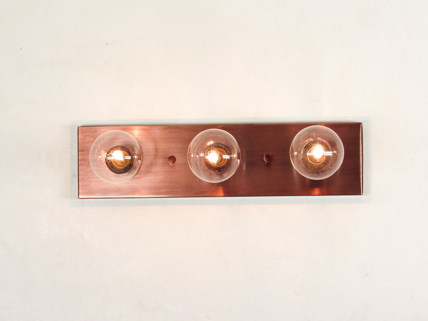 Minimalist Linear Globe Vanity Bar – Flush Ceiling/Wall Sconce