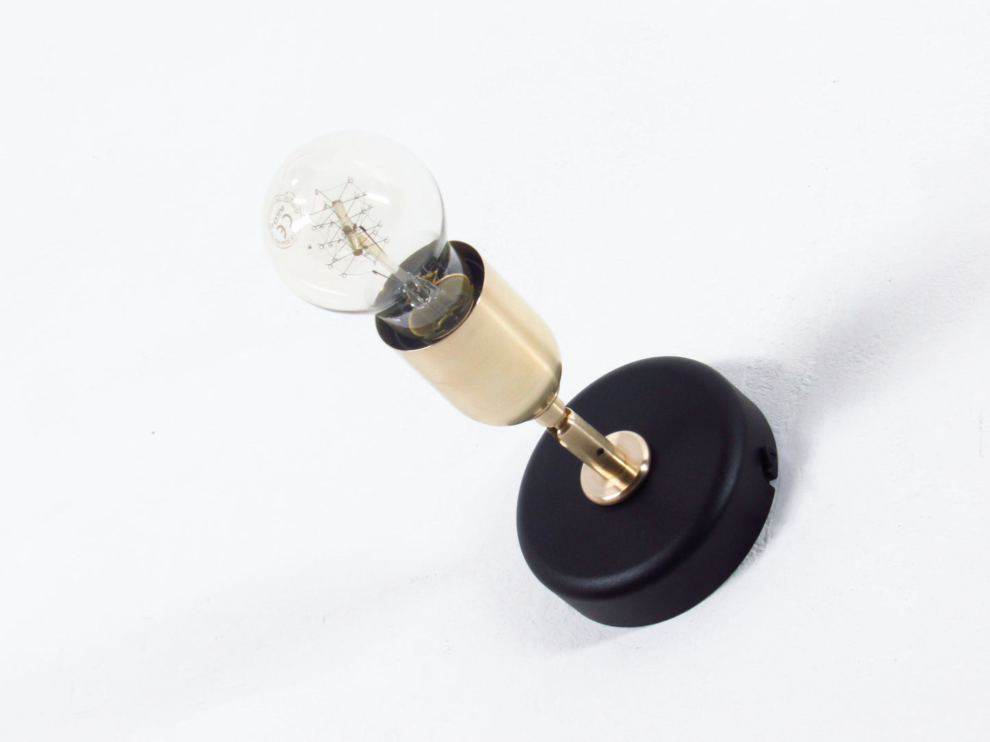 Pivot Modern Brass Wall Light–Restrained Industrial Task Sconce